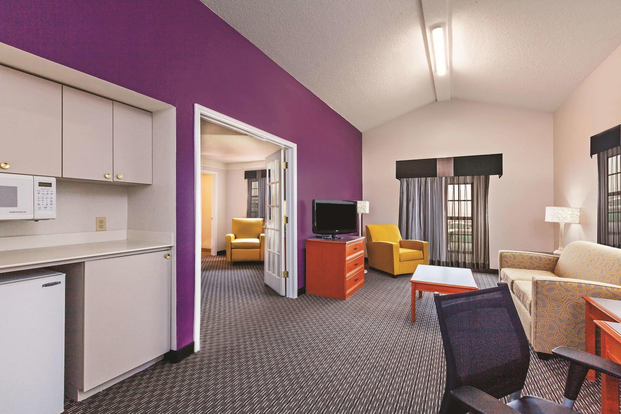 La Quinta Inn By Wyndham Odessa Exterior photo